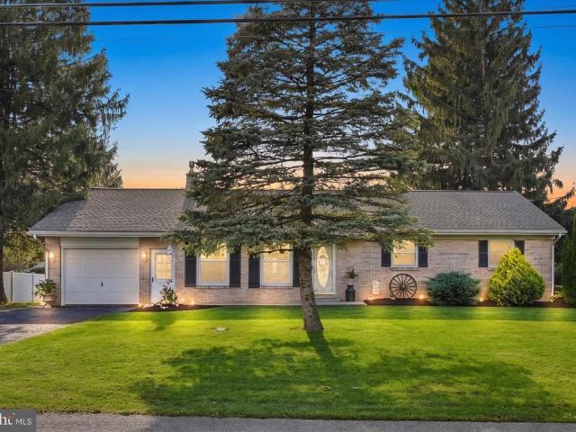House for sale in Elizabeth Township, Lancaster County