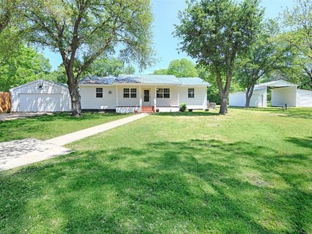 House for sale in Mabank, Texas