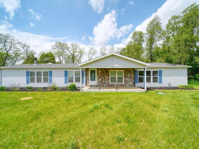 House for sale in Brooklyn, Michigan