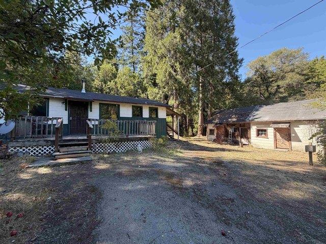 House for sale in Gasquet, Del Norte County