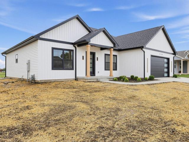 House for sale in Forsyth, Macon County