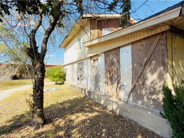 House for sale in Cameron, Texas
