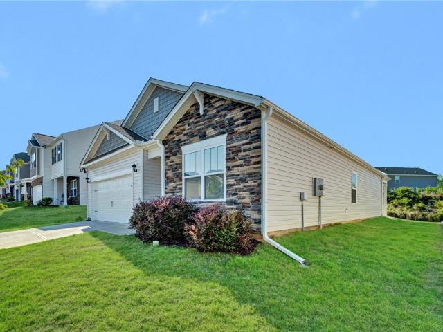 House for sale in Easley, South Carolina