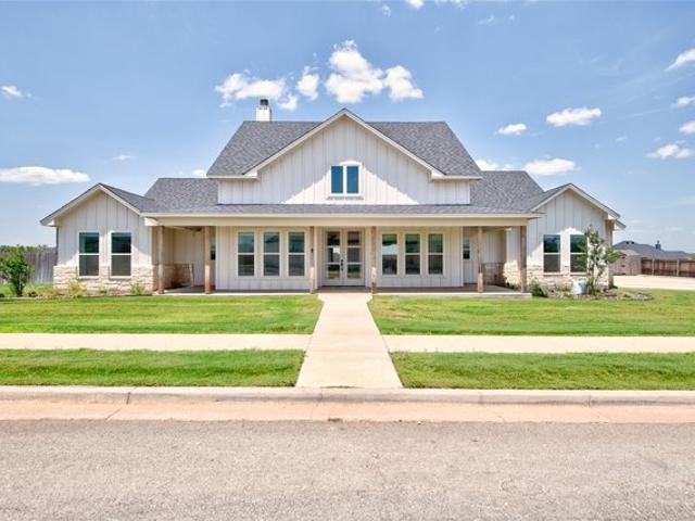 House for sale in Taylor, Texas