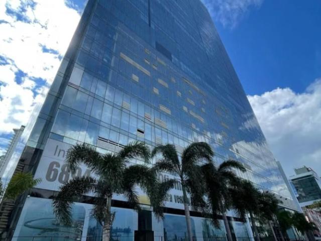 Oficina venta en Santa Ana