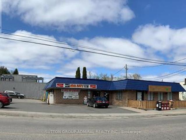 Commercial for sale in Dysart Et Al., Ontario