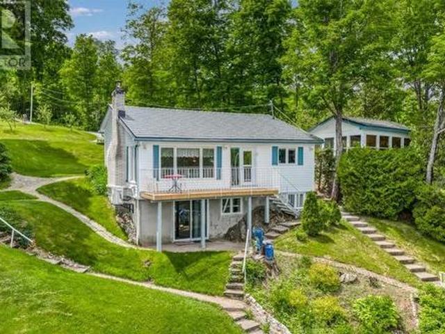 House for sale in Ontario