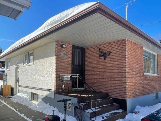 House for sale in Thunder Bay, Ontario