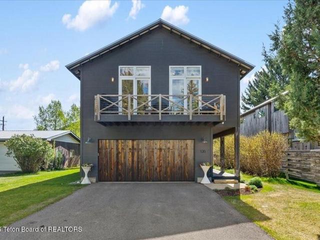 House for sale in Wyoming