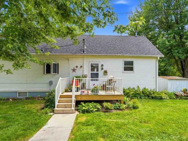 House for sale in Riverside, Iowa
