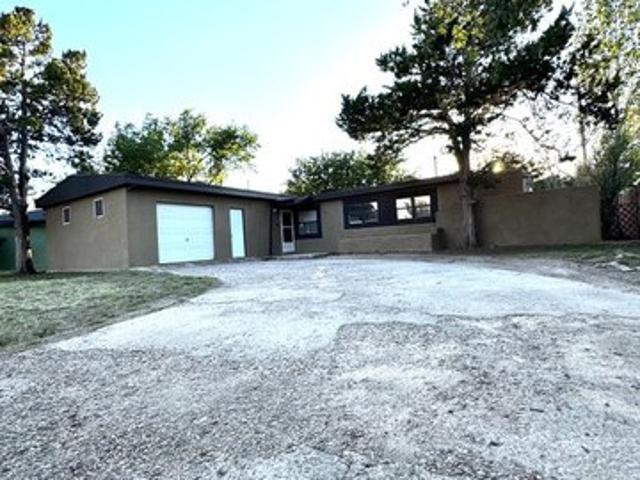 House for sale in Portales, Roosevelt County
