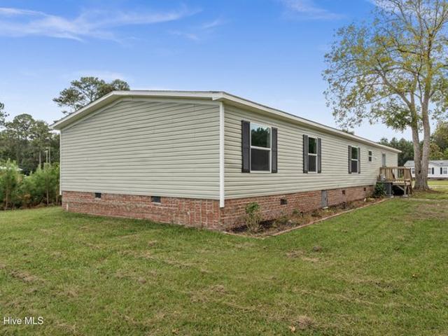 House for sale in Teachey, North Carolina