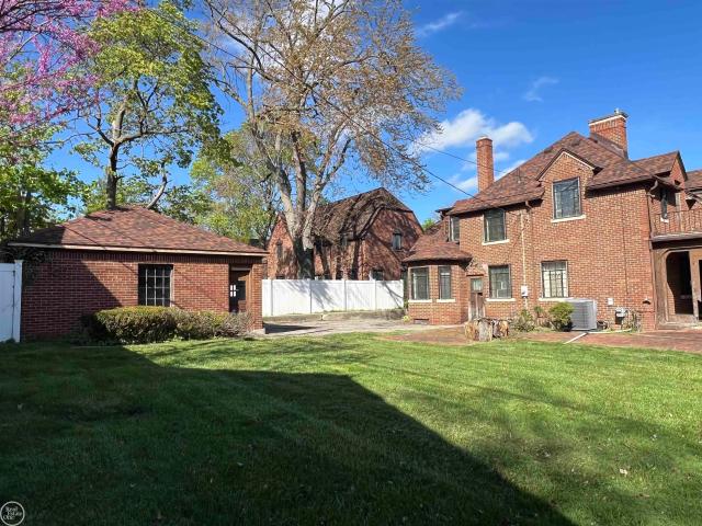 House for sale in Pontiac, Michigan