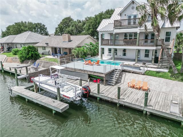 House for sale in Rockport