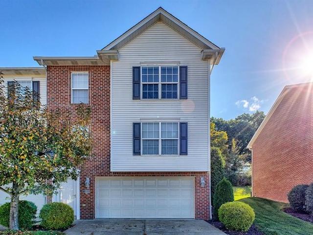 Townhouse for sale in Greensburg, Westmoreland County