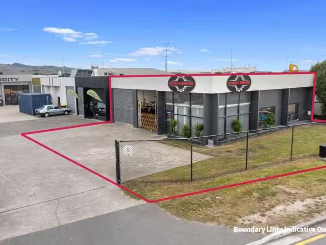 House for sale in Chaslands, Canterbury