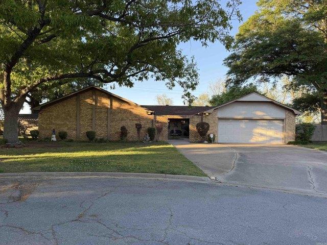 House for sale in Ark