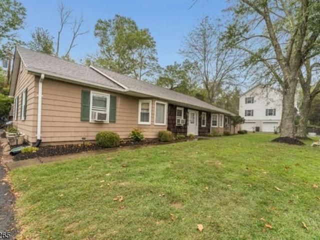 House for sale in Far Hills, New Jersey