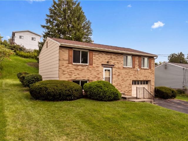 House for sale in Beechcliff, North Fayette Township