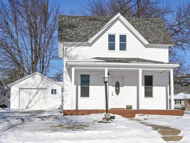 House for sale in Manchester, Iowa
