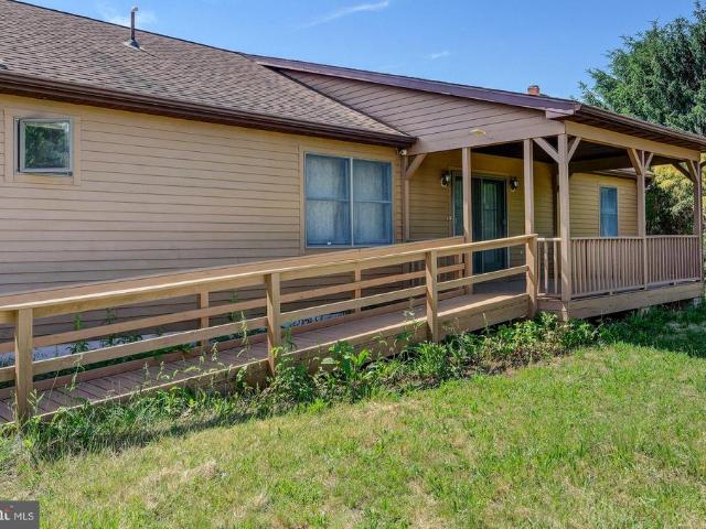 House for sale in Rosenhayn, New Jersey