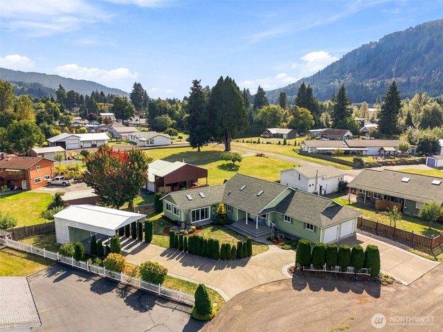 House for sale in Morton, Lewis County