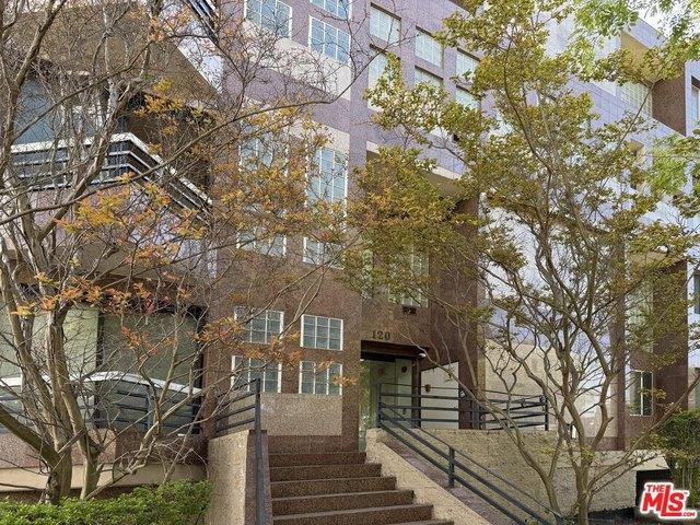 Condo for sale in Beverly Hills, California