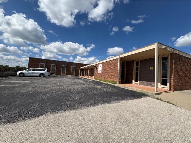 Commercial for sale in Independence, Missouri