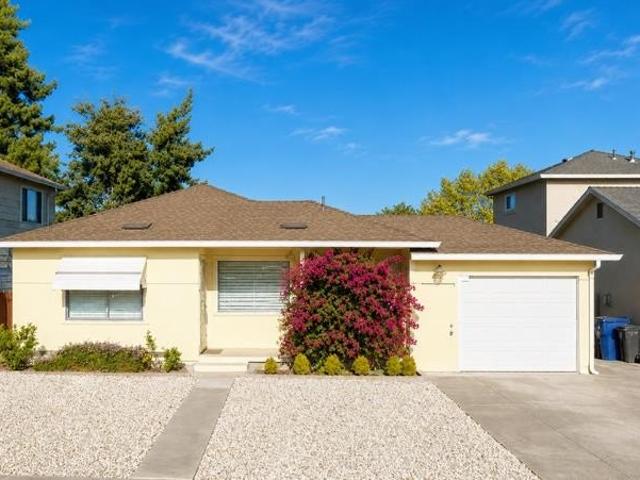 House for sale in Freedom, California