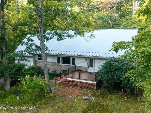 House for sale in Zena, City of Kingston