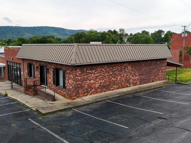 Commercial for sale in Virginia