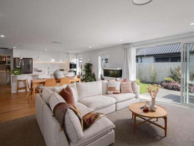 House for sale in Lincoln, Canterbury
