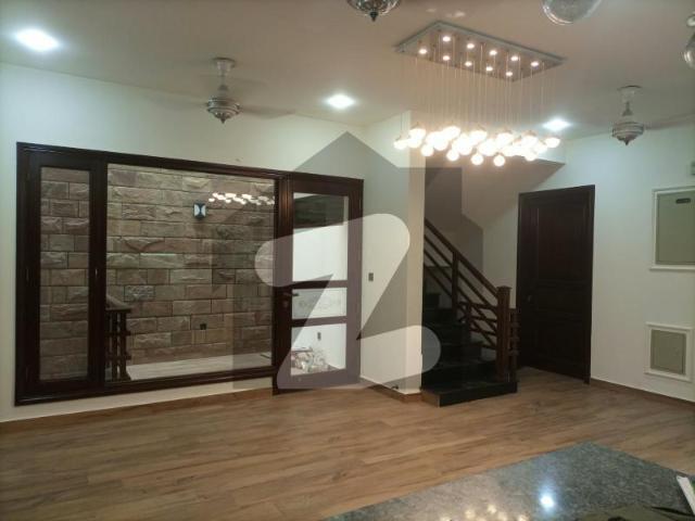 House for sale in 8 ڈی ایچ اے فیز, کراچی ڈویژن