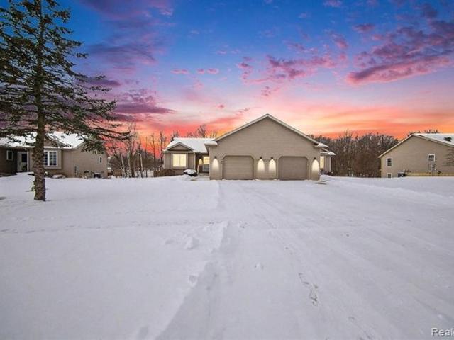 Condo for sale in Onsted, Michigan