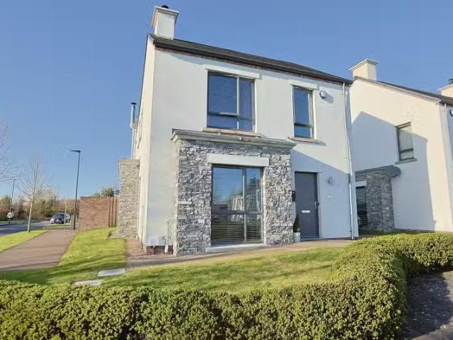 House for sale in Corry, Connacht