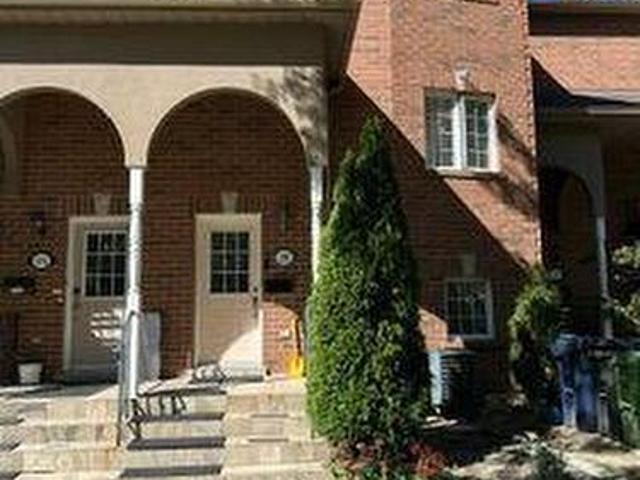 Townhouse for sale in Woburn, Ontario