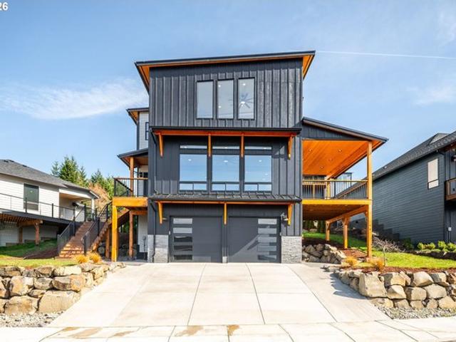 House for sale in Kalama, Washington