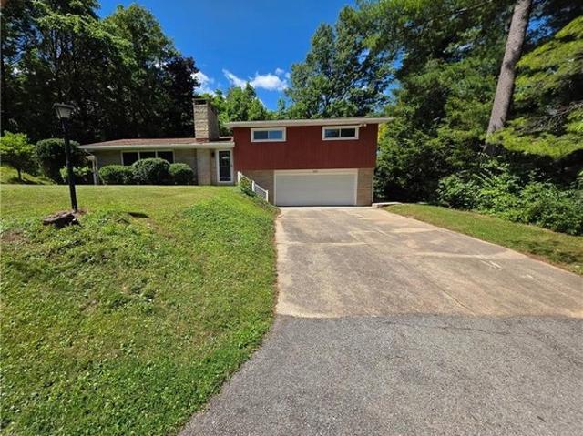 House for sale in Latrobe, Pennsylvania