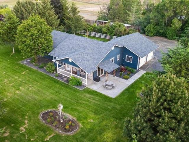 House for sale in Selah, Washington