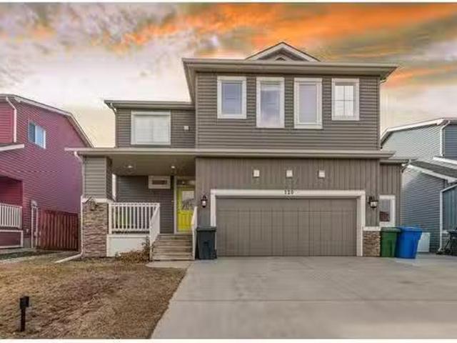 House for sale in Chestermere, Alberta