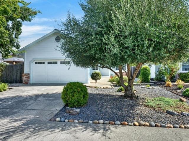 House for sale in Cloverdale, California