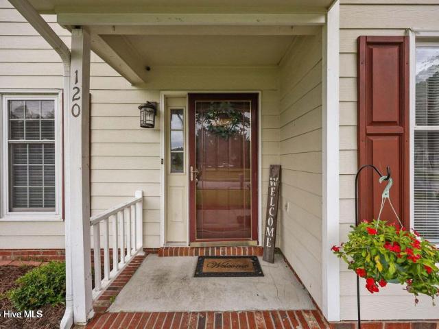 House for sale in Country Club Hills, Jacksonville