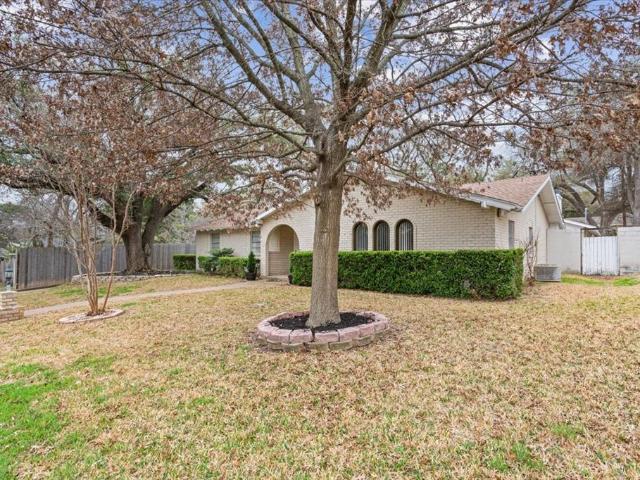 House for sale in Woodway, Texas