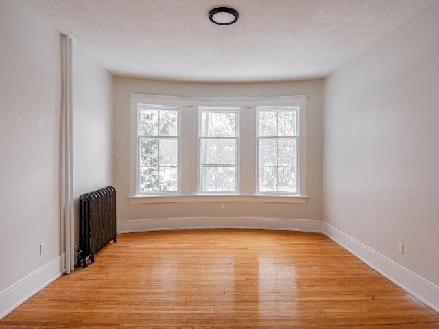 Apartment for rent in Mulhurst Bay, Ontario