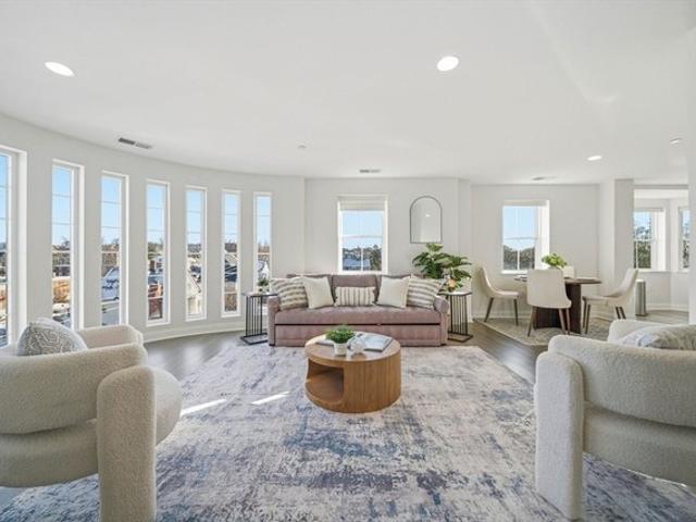Condo for sale in Everett, Massachusetts