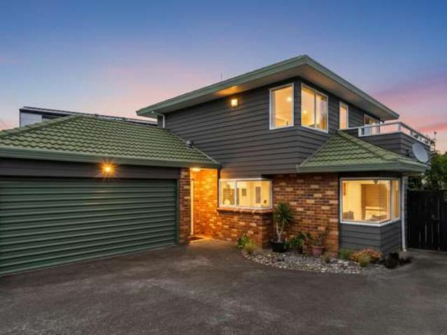 House for sale in Wairau Valley