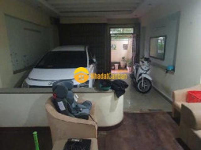 Nhà mặt phố bán