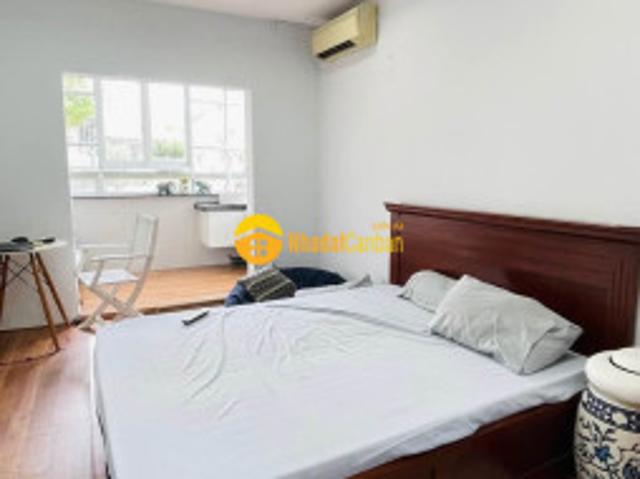Nhà mặt phố bán
