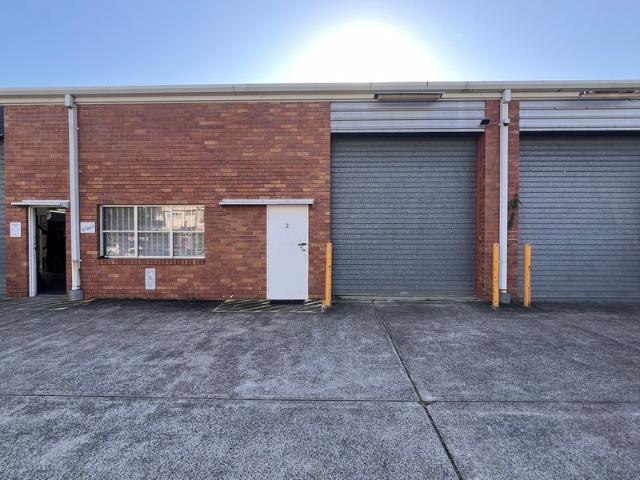 Warehouse for rent in Toombul, Queensland