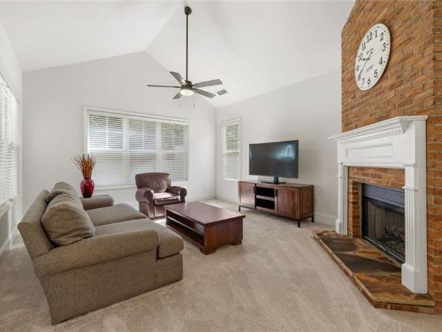 Condo for sale in Alpharetta, Fulton County